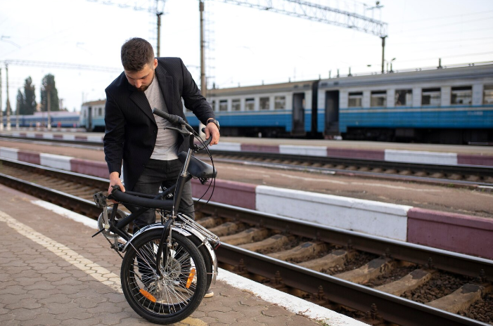 Llevar bicicleta en tren​ 🚲 ¿Se puede llevar bicicleta en el Tren? 💫​🚈​​🚲